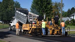 Best Driveway Maintenance Services  in Lake Dalecarlia, IN